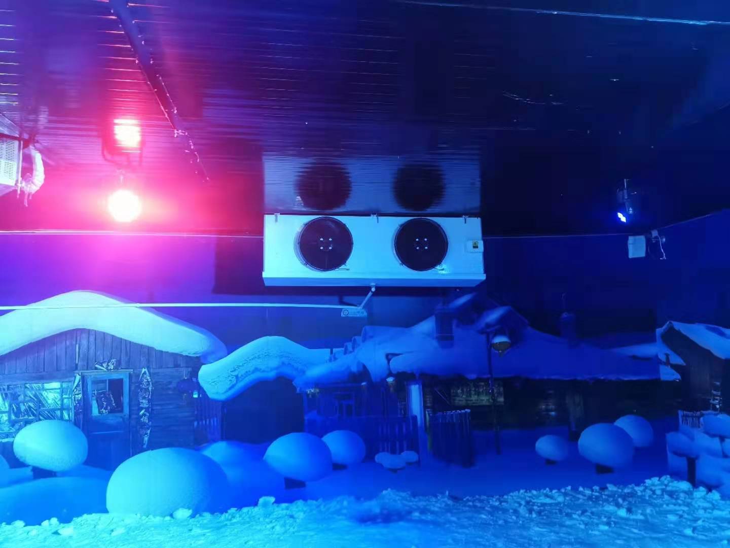 滑雪場(chǎng)，室內(nèi)冰雪世界冷庫歡樂谷建造